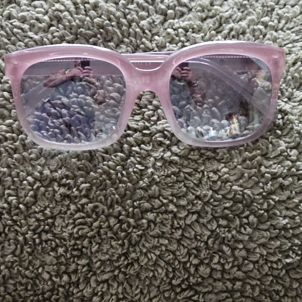 Vince camuto pink frames with mirrored lenses